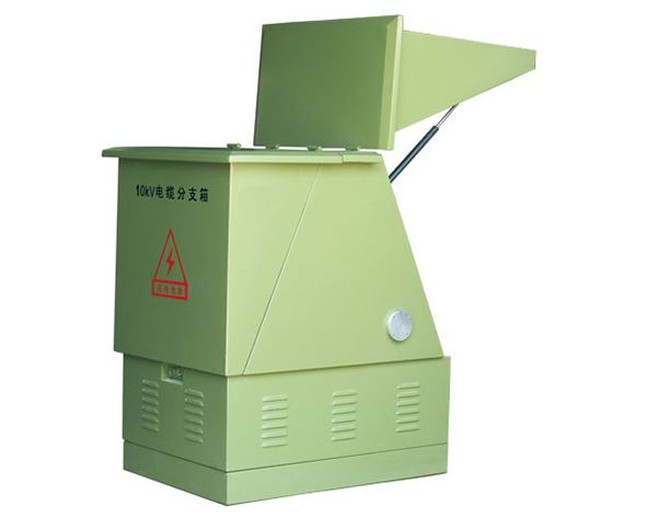 DFW高壓電纜分支箱(歐式)是近幾年來(lái)廣泛用于電力配網(wǎng)系統(tǒng)中的電纜化工程設(shè)備。它的主要特點(diǎn)是雙向開(kāi)門(mén)，利用絕緣穿墻套管作為連接母排，具有長(zhǎng)度小，電纜排列清楚，三…