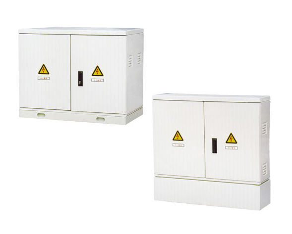 SMC電纜分支箱采用玻璃纖維增強(qiáng)聚酯材料，無(wú)電磁屏蔽非金屬材料，無(wú)電磁屏蔽作用，不反射、不阻斷微波的傳播，方便無(wú)線(xiàn)通信，可用于遠(yuǎn)程測(cè)量與監(jiān)控。絕緣、耐電弧、使用…